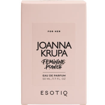 Jasnoróżowe pudełko wody perfumowanej Joanna Krupa Feminine Power Esotiq 50ml, z czarnymi napisami, widok z przodu.