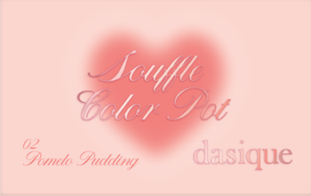 Dasique Souffle Color Pot 02 Pomelo Pudding: grafika z różowym sercem, pastelowe tło, delikatne, eleganckie napisy.
