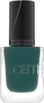 Lakier Catrice Gel Affair Spill The Tea-l, ciemnozielony, w przezroczystej butelce z czarną nakrętką. Widok z przodu.
