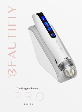 Beautifly CollagenBoost PRO, biały dermapen z mikroprądami EMS i LED, na stacji ładującej. Widok z boku.