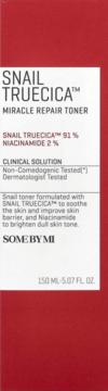 SOMEBYMI Snail TrueCica Miracle Repair Toner z niacynamidem i śluzem ślimaka, biało-czerwone opakowanie, widok z przodu.