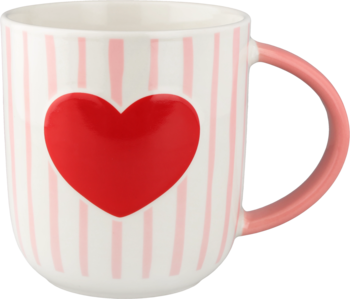 Widok z przodu na biały kubek w pionowe różowe paski, z wypukłym czerwonym sercem i różowym uchem.