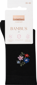 Czarne skarpety bambusowe SOXO z kolorowym haftem kwiatowym i białą metką „BAMBUS”. Widok z przodu.