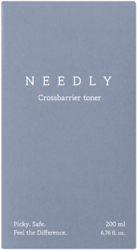 Needly Crossbarrier toner, intensywnie nawilżający do cery suchej i wrażliwej, w niebiesko-szarym pudełku, widok z przodu.