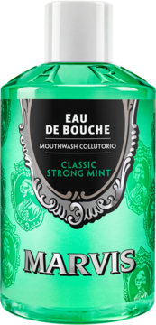 Marvis Classic Strong Mint Mouthwash w zielonej, eleganckiej butelce, widok z przodu na czarną etykietę.