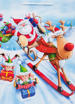 Świąteczna torba prezentowa: Mikołaj, renifer i elfy z prezentami zjeżdżają na nartach po śnieżnym stoku.