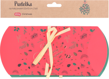 Czerwone pudełko świąteczne na prezent z roślinnym wzorem i napisem 'Merry Christmas', przewiązane kremową wstążką. Widok z przodu.