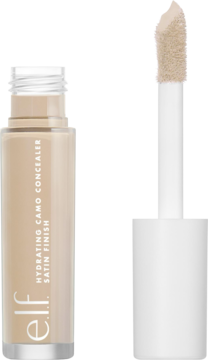 Otwarta butelka korektora e.l.f. Hydrating Camo Concealer w odcieniu Light Peach, aplikator obok.