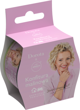 Otwarty, różowy kartonik odświeżacza powietrza Dorota & Aroma Konfitura Malinowa z wizerunkiem Doroty Szelągowskiej.