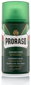 Pianka do golenia Proraso Refreshing w zielonej puszce z logo lwa i etykietą w barwach włoskiej flagi, widok z przodu.