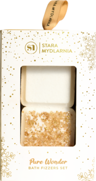 Dwie nawilżające kostki do kąpieli Sweet Vanilla w białym pudełku Stara Mydlarnia.