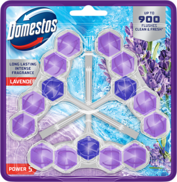 Fioletowe opakowanie Domestos Power 5 Lavender, 3 lawendowe kostki WC z żelowymi segmentami, widok z przodu.