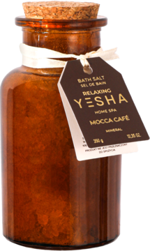 Sól do kąpieli Yesha Mocca Cafe w bursztynowej butelce 350g, z korkiem i zawieszką, widok z przodu.