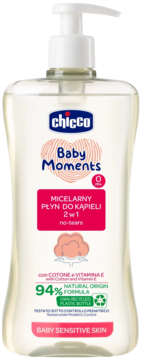 Chicco Baby Moments Micelarny płyn 2w1 no-tears w przezroczystej butelce z pompką dla wrażliwej skóry.