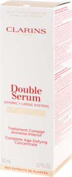 Białe pudełko Clarins Double Serum, koncentratu przeciwstarzeniowego, z czerwonymi napisami i złotymi detalami, 50ml.