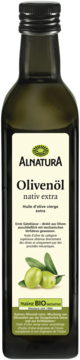 Ciemna szklana butelka oliwy Alnatura Olivenöl nativ extra z zielonymi oliwkami na jasnej etykiecie, widok z przodu.