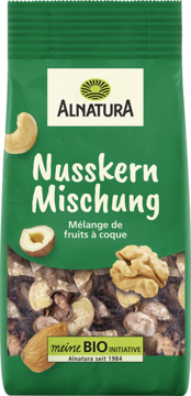 Alnatura Nusskern Mischung, zielone opakowanie BIO z widocznymi orzechami nerkowca, laskowymi, włoskimi i migdałami.