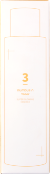 Białe pudełko rozświetlającego toniku Numbuzin No.3. Pomarańczowy zarys butelki i napisów, widok z przodu.