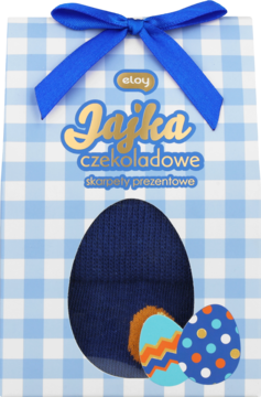 Opakowanie prezentowe Eloy Jajka Czekoladowe: skarpetki w kształcie jajek, niebieska kratka i kokarda. Widok z przodu.