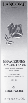Lancôme Effacernes Longue Tenue korektor 01 Beige Pastel, srebrne pudełko z wytłoczoną różą, widok z przodu.
