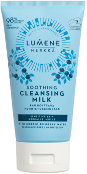 Jasnoniebieska tuba Lumene Herkkä Soothing Cleansing Milk dla skóry wrażliwej, z grafiką nordyckich jagód, widok z przodu.