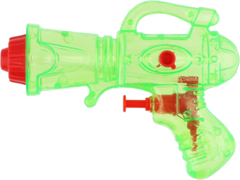 Zabawkowy pistolet na wodę, neonowo zielony, przezroczysty, z czerwonymi elementami, ujęcie pod kątem na czarnym tle.