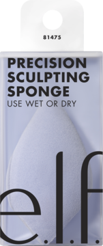 E.l.f. Precision Sculpting Sponge do makijażu, jasnofioletowa gąbka w przezroczystym opakowaniu, z przodu.