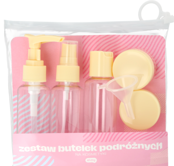 Eloy zestaw butelek podróżnych, kolor 2: przezroczyste butelki, słoiki i lejek, z żółtymi nakrętkami, w różowej torbie.