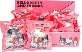 Różowe pudełko ekspozycyjne z saszetkami Hello Kitty & Friends figurki squishy blind bag. Widać m.in. Kuromi.