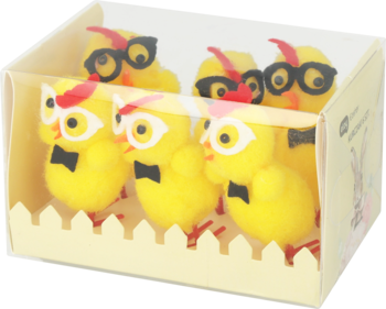 Zestaw 6 żółtych piskląt dekoracyjnych z okularami i czerwonymi ozdobami, w przezroczystym pudełku z płotkiem.