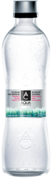 Woda gazowana Aqua Carpatica, przezroczysta butelka z bąbelkami, srebrna zakrętka, widok z przodu, 330ml.