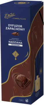 Niebieski dyfuzor E. Wedel o zapachu czekolady Nadziana Deserowa, widok z przodu opakowania z czekoladką.