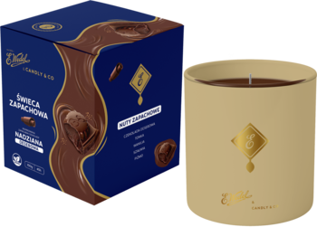 E. Wedel x Candly & Co świeca o zapachu czekolady, kremowy słoik i niebieskie pudełko z czekoladowym wzorem.