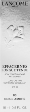 Białe opakowanie korektora Lancôme Effacernes Longue Tenue 03 Beige Ambre, z SPF 30, widok z przodu.