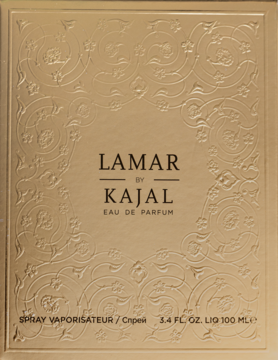 Złote, ozdobnie tłoczone pudełko wody perfumowanej Kajal Lamar Eau de Parfum z orientalnym wzorem, widok z przodu.