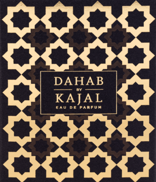 Kajal Dahab Eau de Parfum, eleganckie ciemne opakowanie ze złotym geometrycznym wzorem gwiazd, widok z przodu.