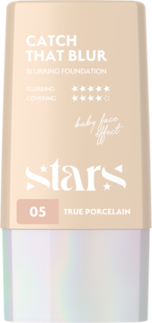 Beżowy podkład CATCH THAT BLUR BLURRING FOUNDATION Stars, odcień 05 TRUE PORCELAIN, butelka z holograficznym dnem.