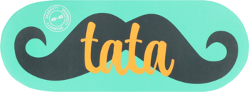 Grafika na skarpetach Eloy: szare wąsy z napisem "tata" w kolorze pomarańczowym na turkusowym tle.