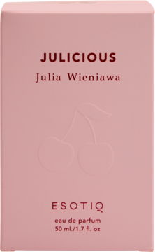 Różowe pudełko perfum Julicious Julia Wieniawa Esotiq 50ml z wytłoczonymi wiśniami, widok z przodu.