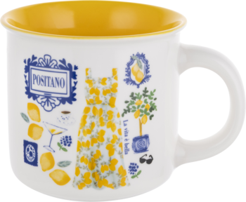 Biały kubek ceramiczny z żółtym wnętrzem, uchem i włoskim wzorem: cytryny, sukienka, napis 'Positano'. Widok z przodu.