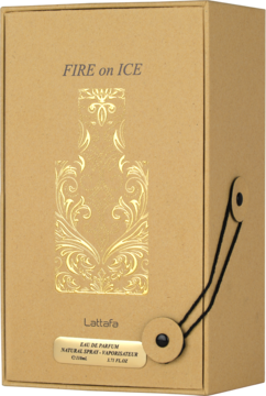 Beżowe, kartonowe pudełko perfum Fire on Ice Lattafa ze złotym wzorem butelki, napisem i czarnym sznurkiem z boku.