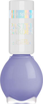 Lakier do paznokci Miss Sporty Pastel Garden, liliowy odcień, biała nakrętka z holograficznym napisem. Widok przód.