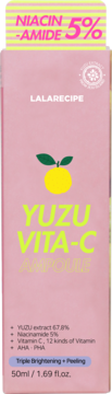 Różowa ampułka LALARECIPE Yuzu Vita-C, 50ml, z niacynamidem i ekstraktem yuzu, widok z przodu.