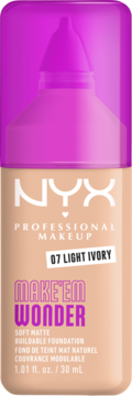 Front beżowej butelki podkładu NYX Make 'Em Wonder Soft Matte 07 Light Ivory z różową nakrętką.