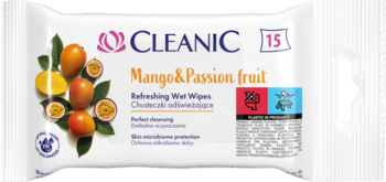 Cleanic chusteczki nawilżane Mango&Passion fruit, białe opakowanie 15 sztuk z owocową grafiką, widok z przodu.