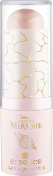 Różowy balmy glow stick Essence Disney The Little Mermaid. Biało-złote zdobienia, perłowy sztyft. Widok z przodu.