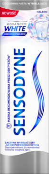 Biała tuba pasty Sensodyne Advanced White Codzienna Pasta Wybielająca, widok z przodu, niebieskie logo.