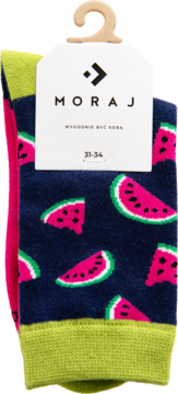 Dziecięce skarpety Moraj, granatowe z wzorem różowych arbuzów i limonkowymi ściągaczami, na wieszaku. Rozmiar 31-34.