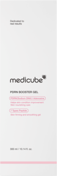 medicube PORN BOOSTER GEL 300ml, biały kartonik z czarno-różowymi napisami o ujędrnianiu i wygładzaniu skóry.