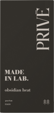 Ciemnoszare pudełko perfum PRIVĒ MADE IN LAB. obsidian heat dla mężczyzn, z białymi napisami, widok z przodu.
